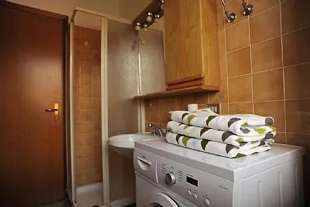 아파트 Sleeps 3 Air Con Wifi 벨라지오